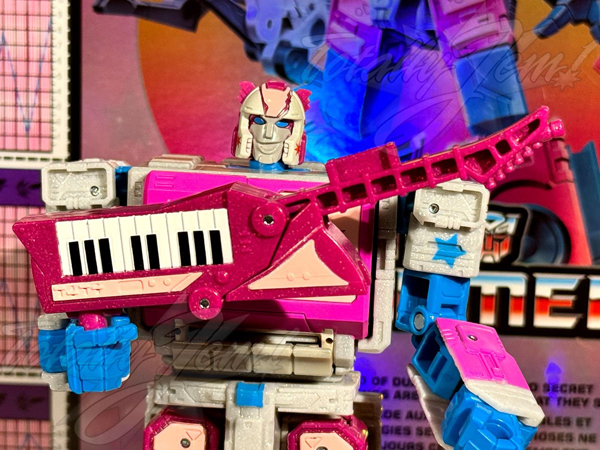 Transformers & Jem and the Holograms Officially Cross Over Autobot Blaster SDCC 2026